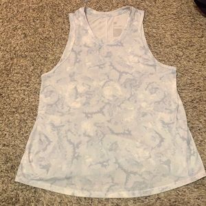 XS sleeveless athletic top